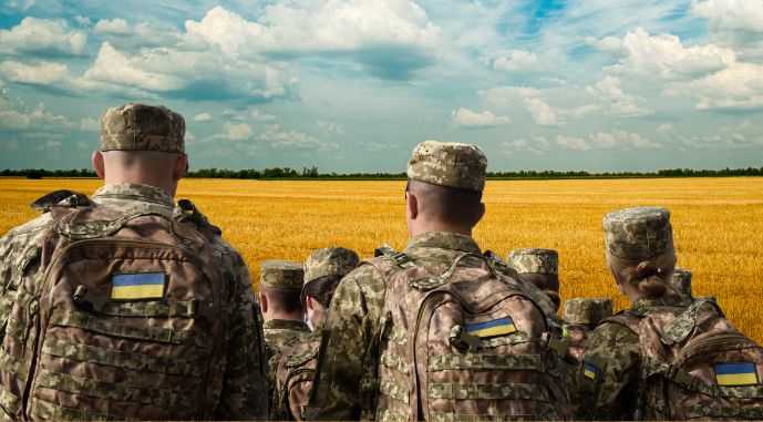 Нові правила бронювання в Дії допоможуть утримати ключових працівників: як аграріям зберегти команду під час війни?