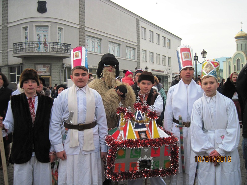 Уже за доброю традицією у славному місті над Тисою 10 січня відбувся колоритний фестиваль колядок і щедрівок “Вертеп-2018”.

