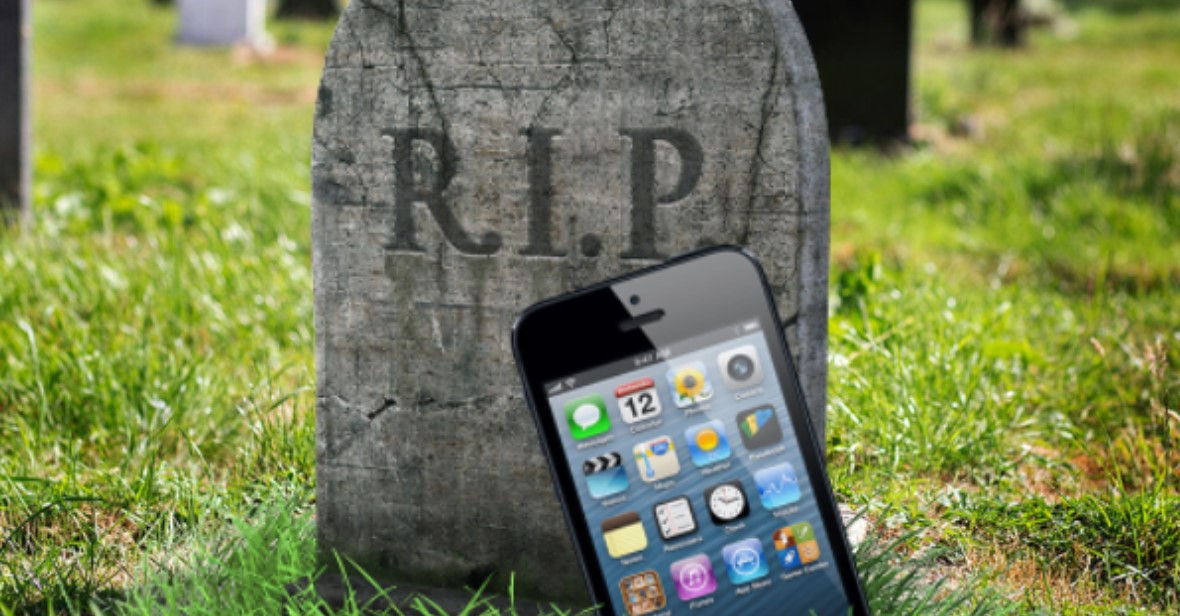 Хоче забрати свій iPhone з собою в могилу: як зірка пояснила свою примху?