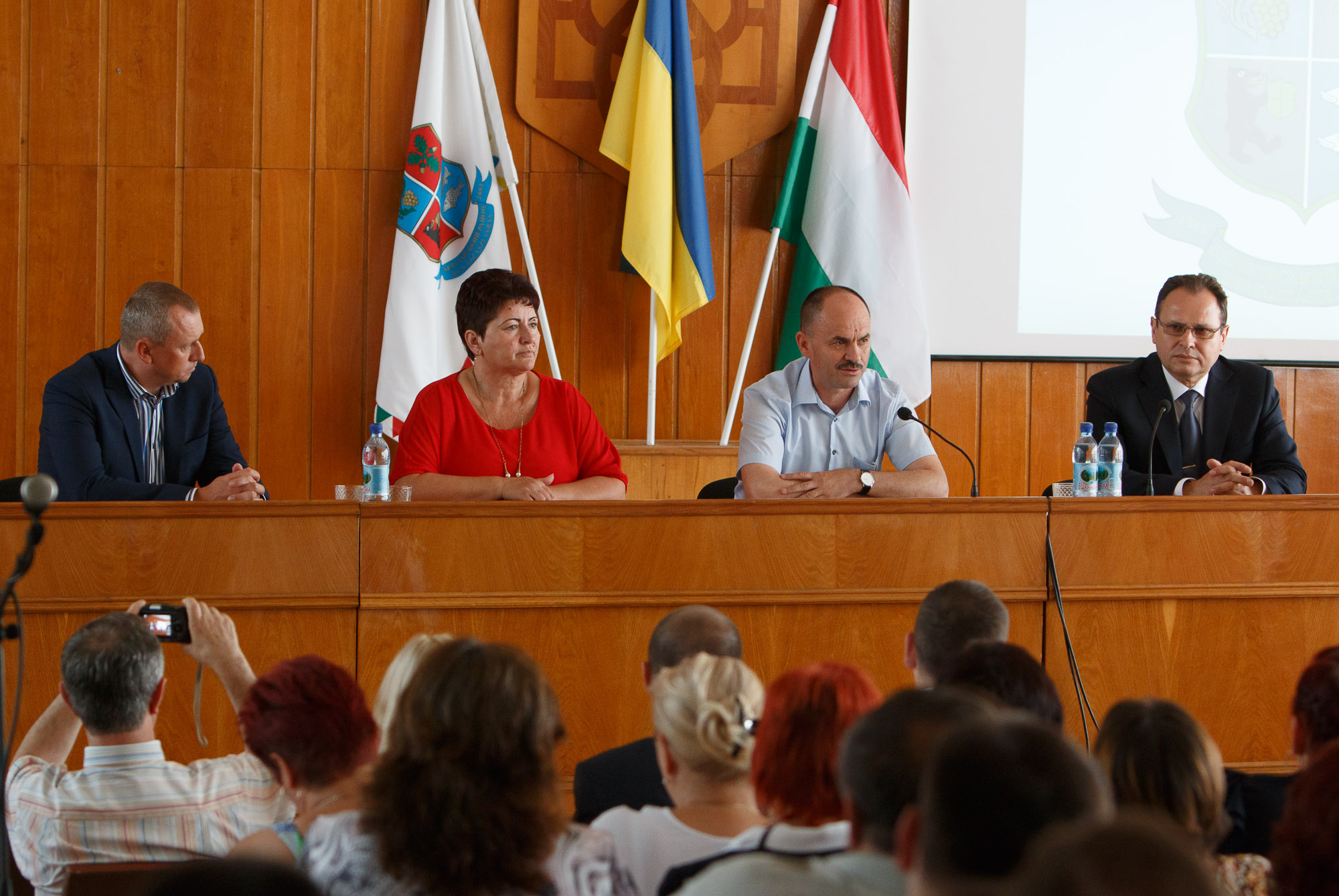 В пятницу, 3 июля, председатель Закарпатской ОГА Василий Губаль в Береговые провел инициированную им совещание.