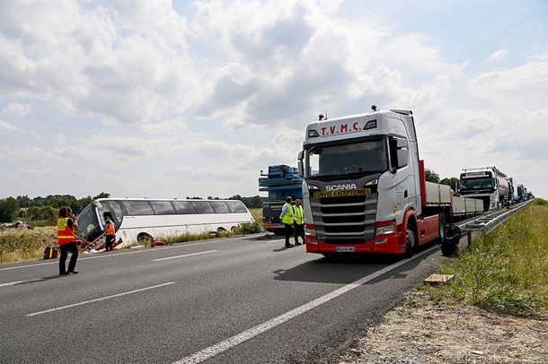 За кордоном розбився автобус з українцями: 4 людей загинуло і щонайменше 30 травмовані (ФОТО)