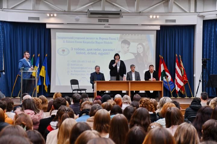 Нові можливості для молоді: Закарпатський угорський інститут запроваджує навчання за трьома новими спеціальностями
