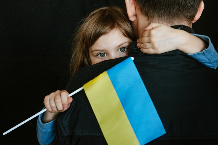 Социолог Паниотто: Каждый месяц 100-150 тысяч украинцев остаются за границей – как действовать?