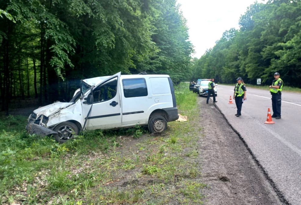 Сімейна поїздка обернулася трагедією: подробиці смертельної ДТП на Заході України (ФОТО)