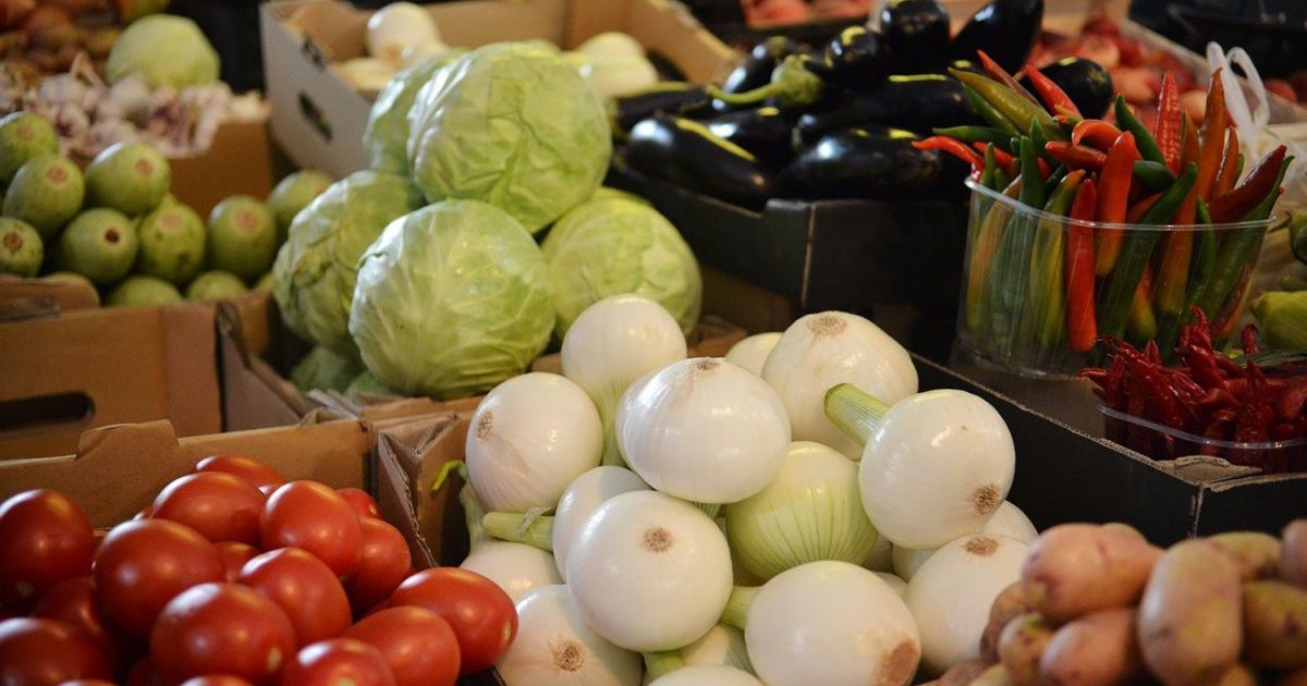 Ціни на овочі стрімко ростуть: українці платять більше за борщовий набір