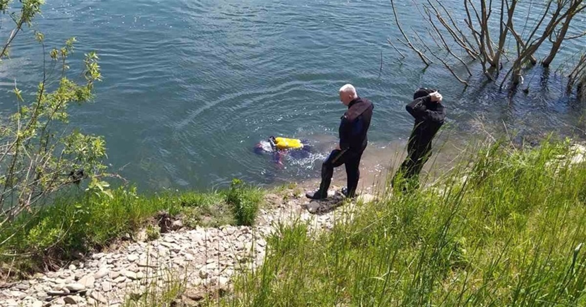 Спецпризначенці знайшли у рiчцi Латориця на Мукачiвщинi тiло чоловiка, який зник ще 8 травня.