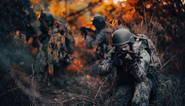 "Російська армія перетворилася на банду найманців" — колишній командир батальйону "Айдар" пояснив причину провалу набору в армію РФ