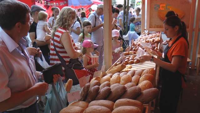 В Україні різко подорожчає незамінний продукт: людям варто запастися грошима