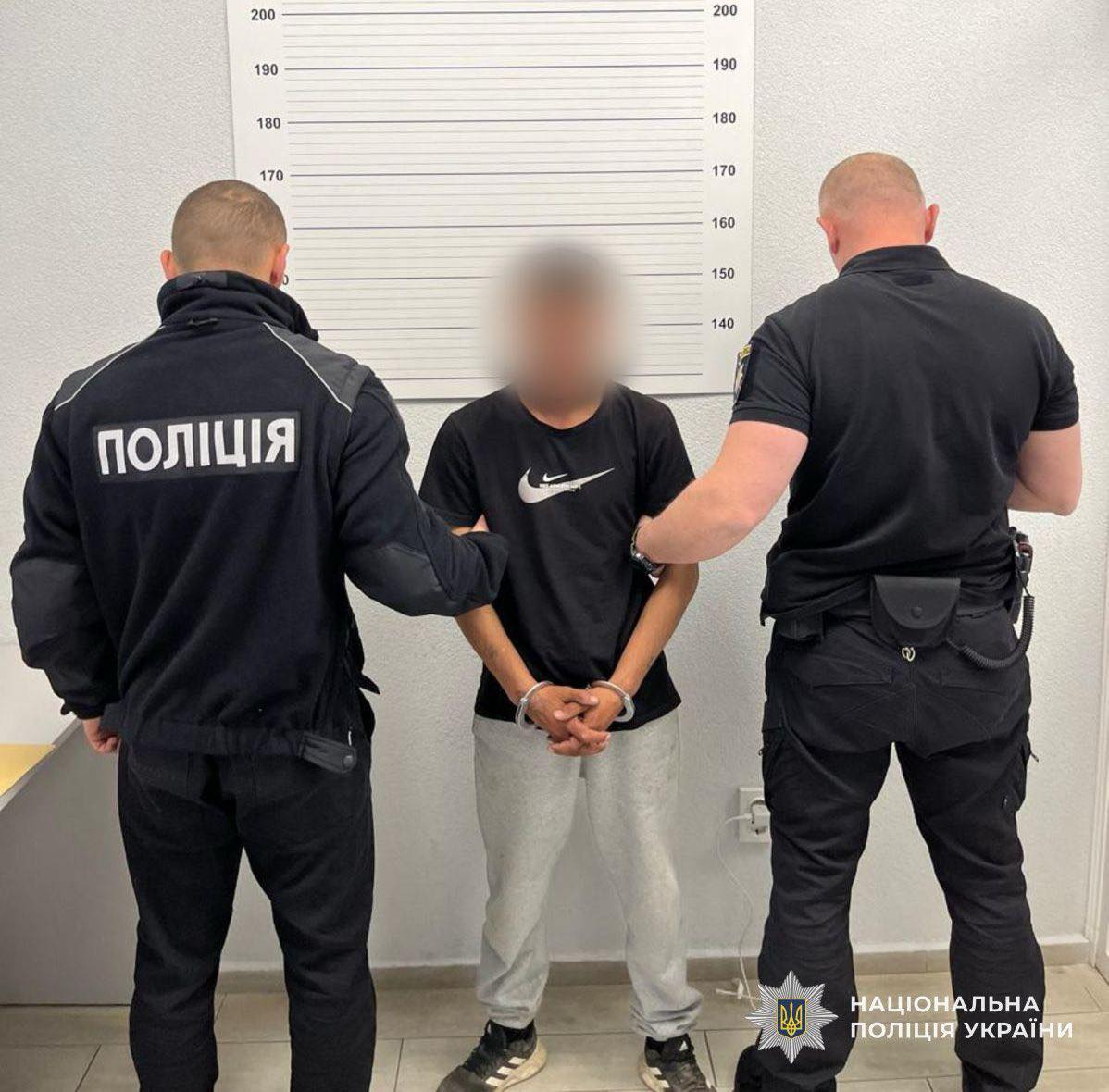 Грабіжник - рецидивіст намагався обікрасти АЗС на Закарпатті: у поліції розповіли деталі