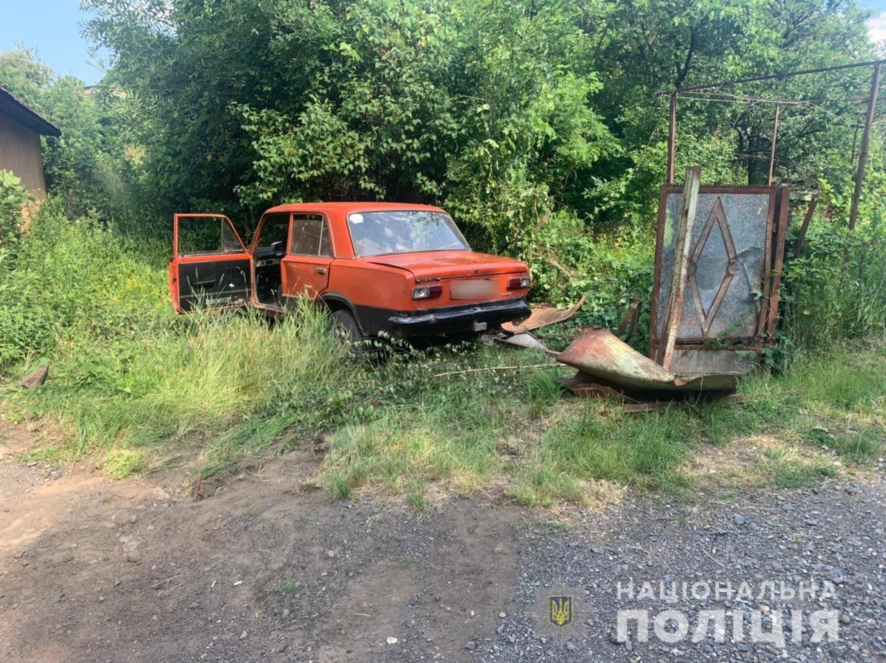 Вчора, 12 червня, вранці до поліції надійшло повідомлення про дорожньо-транспортну пригоду у селищі Чинадієво Мукачівського району Закарпатської області.

