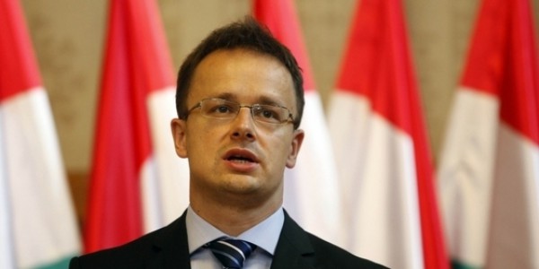 Угорщина продовжуватиме працювати в тісному союзі з Німеччиною для того, щоб Європа знову могла бути сильною, — сказав у Берліні Петер Сіярто, міністр закордонних справ Угорщини.