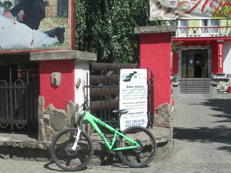 До чергової частини Виноградівського райвідділу міліції на протязі останнього місяця надходили повідомлення про те, в що в місті викрадають велосипеди .

