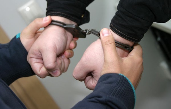 Работники Мукачевского районного отделения полиции задержали вора вместе с похищенным мобильным.