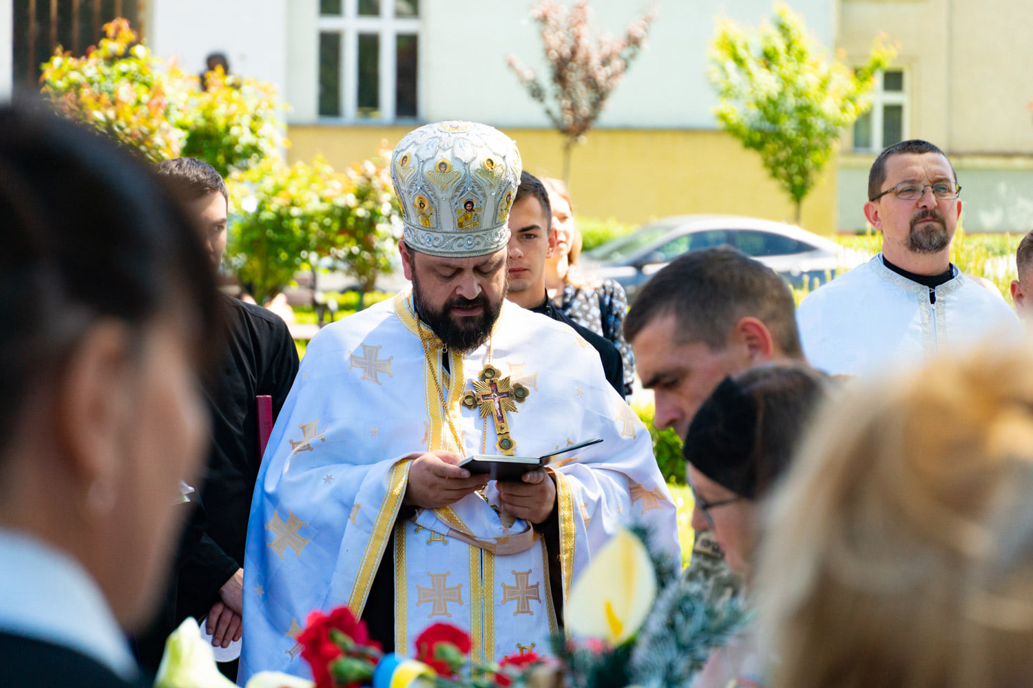 В Ужгороді сьогодні попрощалися із загиблим Героями – Олександром Сєроусовим та Робертом Мадяром (ФОТО)