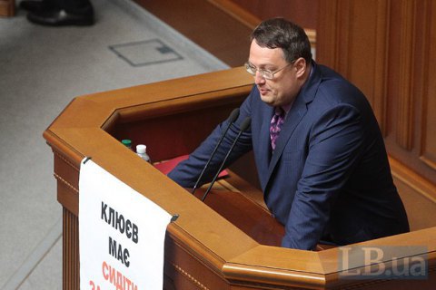 Народный Депутат, советник главы МВД Антон Геращенко ждет, что уже в феврале 2017 г. 