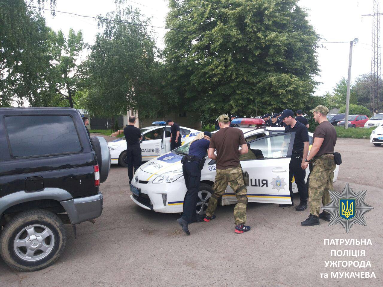 На площадке УПП в Ужгороде и Мукачево патрульные полицейские занимались тактической подготовкой. 