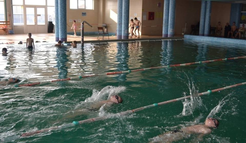 Змагання за пе­ршість району з пла­вання відбулися в аква­парку «Марина».
