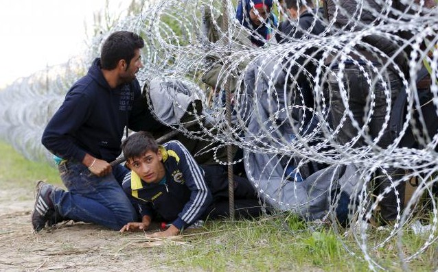 Венгрия, для защиты от нелегальных мигрантов, может использовать войска / ФОТО