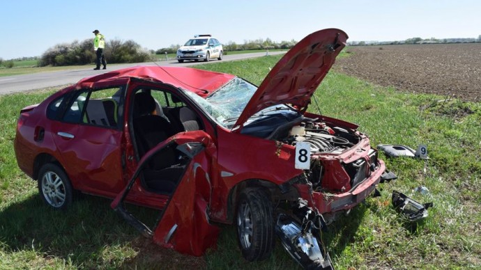 Автопроисшествие произошло недалеко от г. Михайловка (Словакия), вчера, 9 апреля.