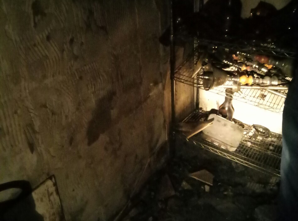 16 червня о 02:38 до рятувальників  надійшло повідомлення про пожежу в одному з кафе, що на набережній Незалежності в Ужгороді.

