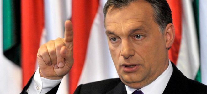Україна не володіє фінансовою самостійністю, і тому говорити про її можливий вступ до ЄС поки рано, вважає прем'єр-міністр Угорщини Віктор Орбан.