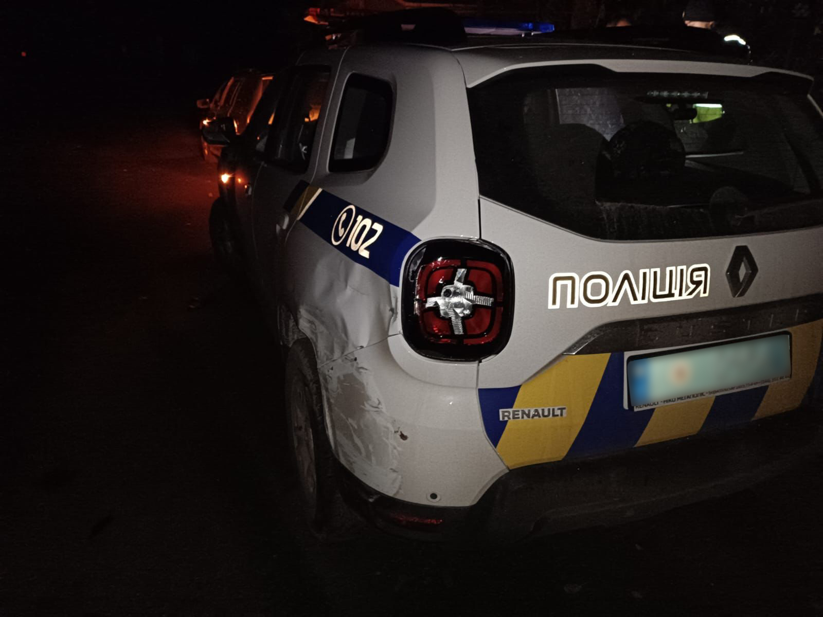 35-річного закарпатця викрили по "гарячих слідах": копи рекордно швидко розплутали інцидент між сусідами (ФОТО)