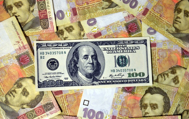 На закритті міжбанківського валютного ринку у вівторок, 21 квітня 2015, курс долара склав 22,35-22,75 гривень.
