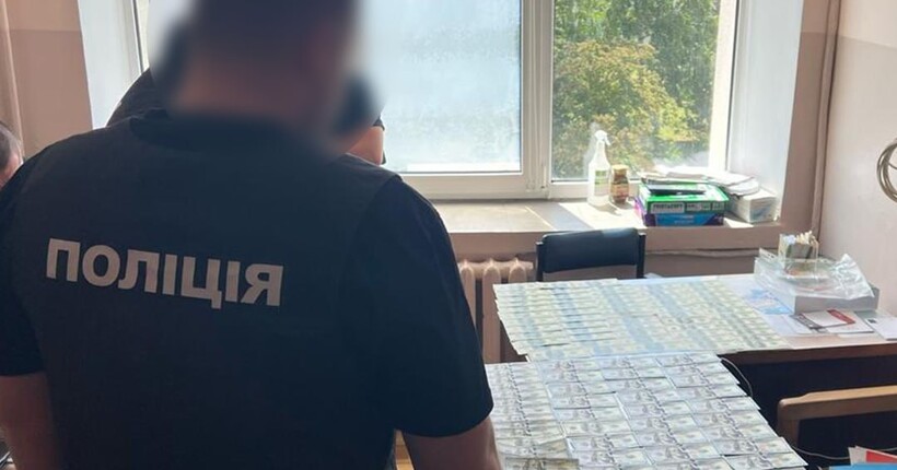 Малюнок до статті Масштабні корупційні схеми викрили у дев’яти областях України: деталі спецоперації на Закарпатті (ФОТО)%