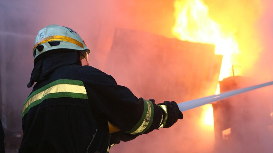 31 марта в 16:34 на складе в городе Мукачево на улице Береговской объездной произошел пожар.