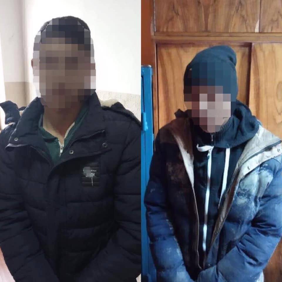 Процесуальними прокурором Берегівської місцевої прокуратури затверджено обвинувачення двом 16-річним місцевим мешканцям у вчиненні двох розбійних нападів у грудні 2019 року (ч.2 ст.187 КК України).
