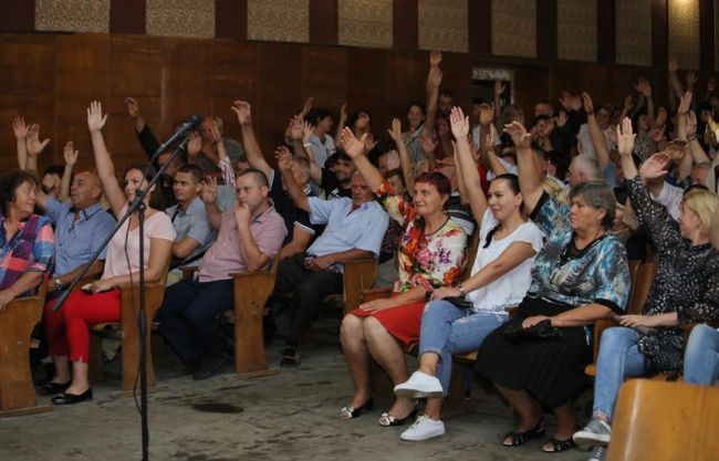 Таке рішення було прийнято на громадських зборах в селі Нове Давдиково, які відбулися у неділю. 