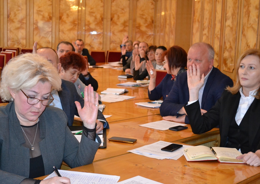 Сьогодні,18 листопада, відбулося  засідання міжвідомчої робочої групи з підготовки пропозицій щодо адміністративно-територіального устрою базового та районного рівнів  у Закарпатській області.