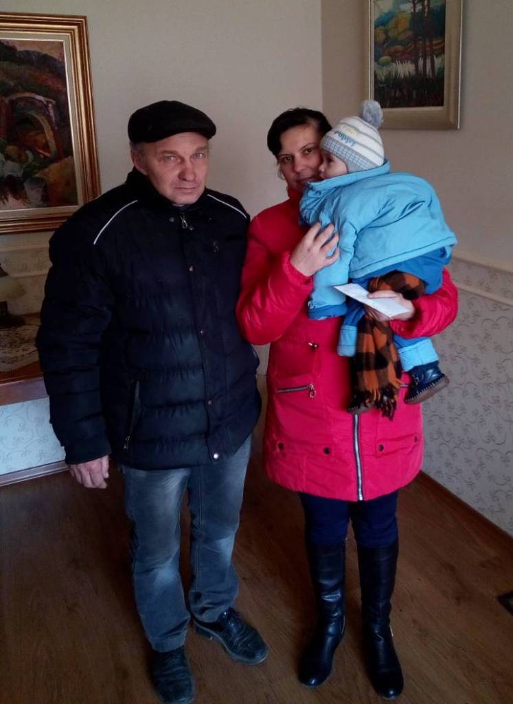 Цього разу сім’я Ладжун підтримала іншу родину, в якій є хвора дитина – сім’ю Шпак з Виноградова.