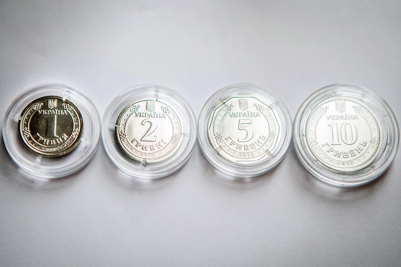 У 2019—2020 роках Національний банк України планує вводити в обіг монети номінальною вартістю 5 і 10 гривень.

