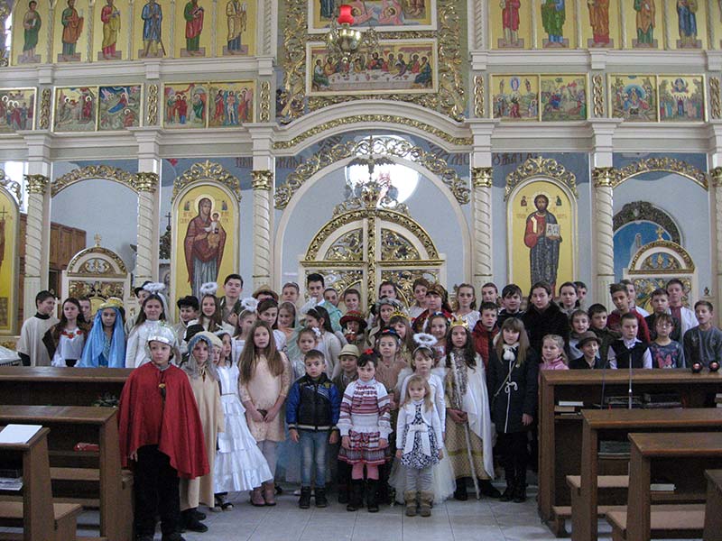 13 січня у греко-католицькій церкві Святого Миколая у Перечині відбувся конкурс молодіжних вертепів. 