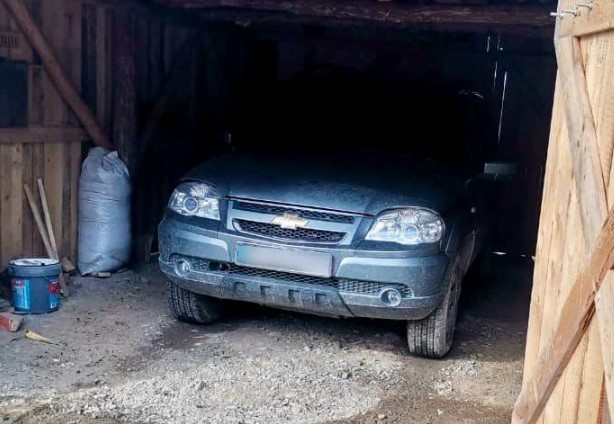 У вівторок, поліцейські Тячівщини розкрили випадок підпалу автомобіля місцевої жительки. Зловмисника, який виявився родичем потерпілої, затримано.