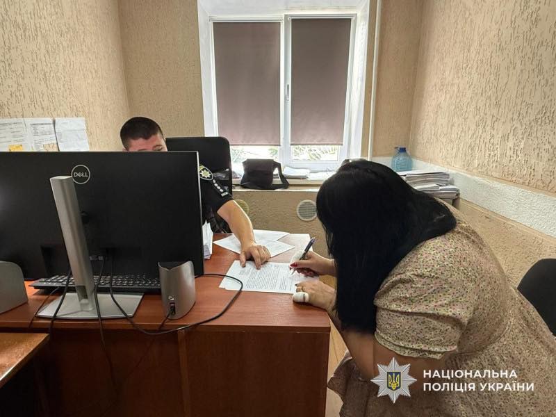 8 військових залишилися без 3,5 мільйона гривень: українку "взяли" за масштабну шахрайську схему. Відомі деталі