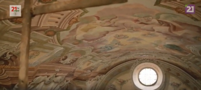 Унікальний розпис в Ужгородському греко-католицькому кафедральному соборі почали реставрувати (ВІДЕО)