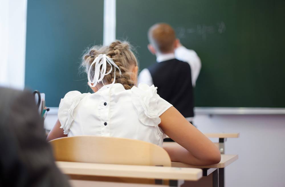 З понеділка, 15 лютого, у школах та садочках міста буде відновлено навчально-виховний процес.
