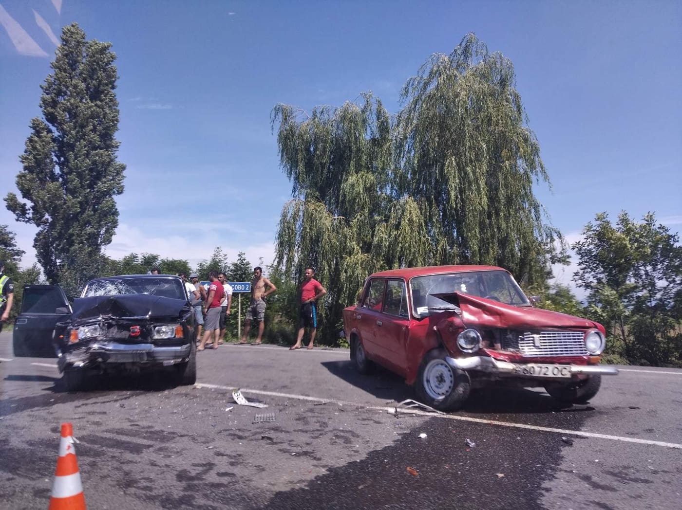 ДТП за участі двох ВАЗів сталася сьогодні біля 12:50 на в'їзді в Баркасово, що на Мукачівщині.