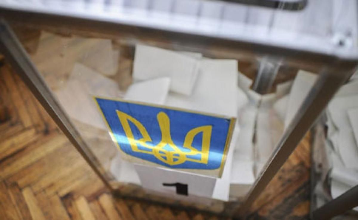 Дата второго тура выборов мэра Ужгорода не будет изменена из-за карантина выходного дня.