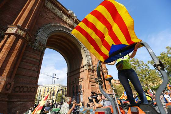 Глава уряду Каталонії Карлес Пучдемон оголосив про незалежність республіки, але додав, що поспішати з цим не варто.