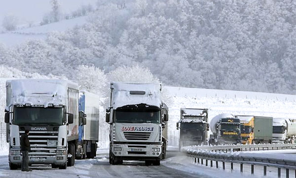 Введено обмеження для руху вантажних транспортних засобів на автомобільних дорогах  - відомі причини.