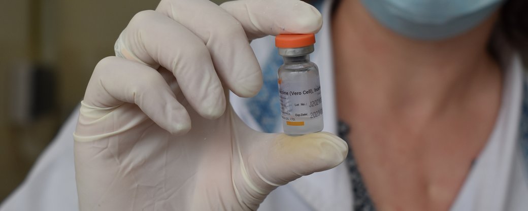 Почти 35 000 человек были вакцинированы против COVID-19 в Закарпатье. Более 4100 человек завершили вакцинацию.
