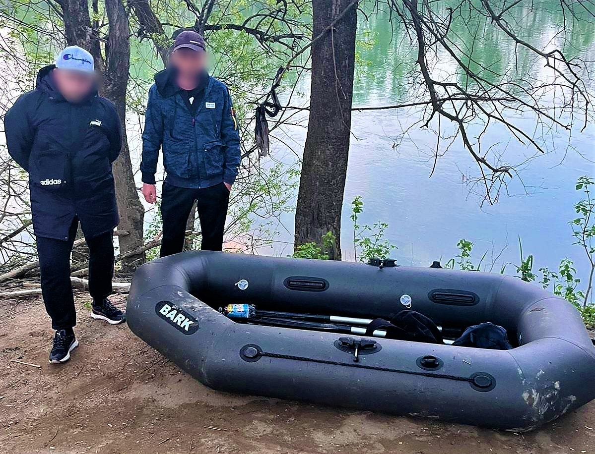 Віднедавна прикордонники відділу «Вилок» Мукачівського загону охороняють річкову ділянку кордону за допомогою човна «Tuna».

