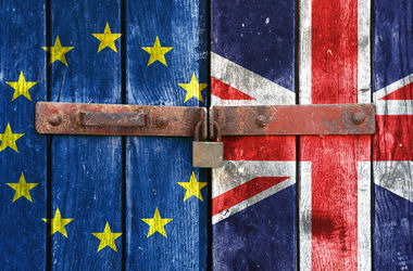 Великобритания официально начнет процесс выхода из состава ЕС не позднее марта 2017 года.