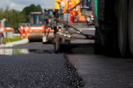 До кінця року на Закарпатті відремонтують понад 30 км доріг на 240 млн грн.