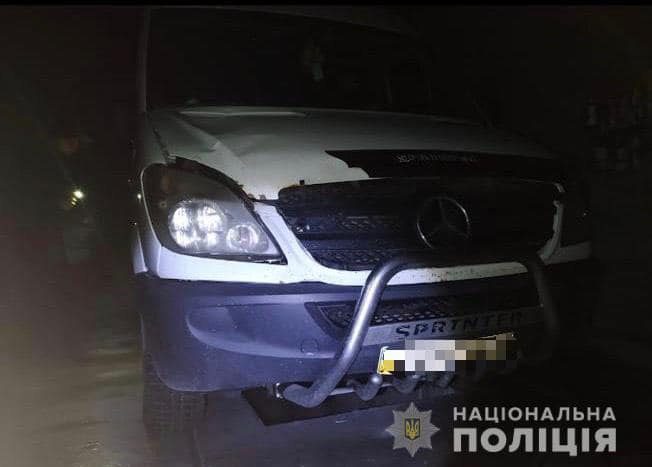 Закарпатская полиция задержала водителя, который смертельно ранил несовершеннолетнего пешехода и скрылся.
