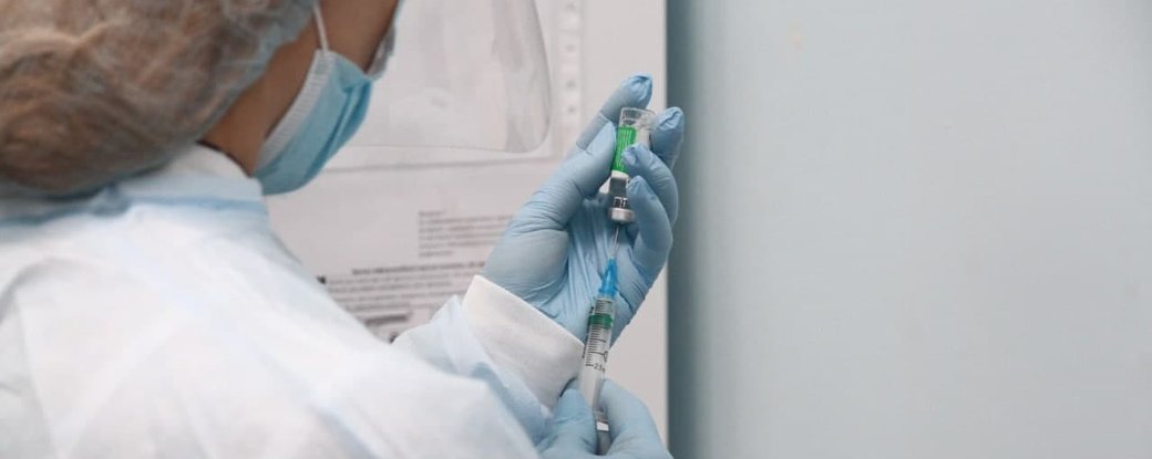 Более 1,2 т. люди в Закарпатье были вакцинированы от коронавируса за последние 24 часа.