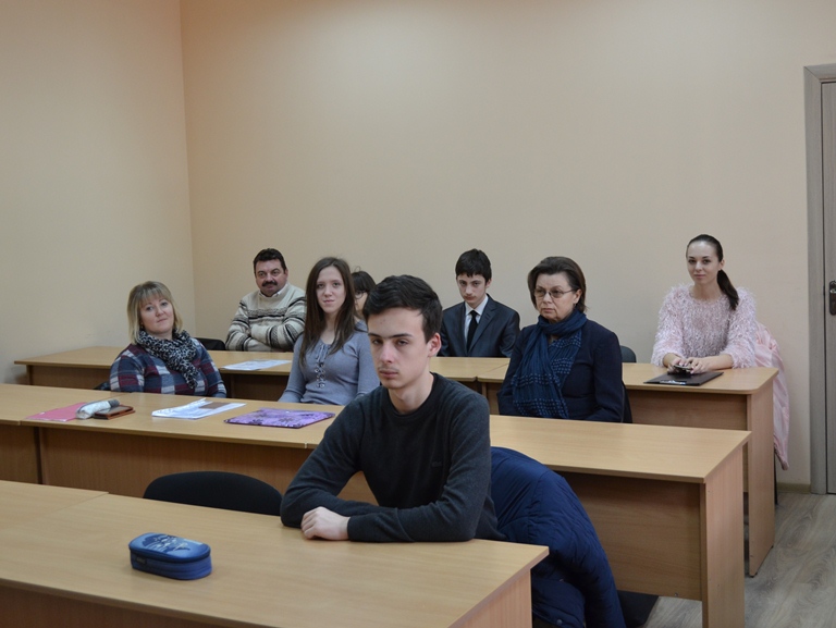 19 березня на базі Закарпатського інституту післядипломної педагогічної освіти відбулося урочисте відкриття ІV етапу V Всеукраїнської учнівської олімпіади з угорської мови та літератури.